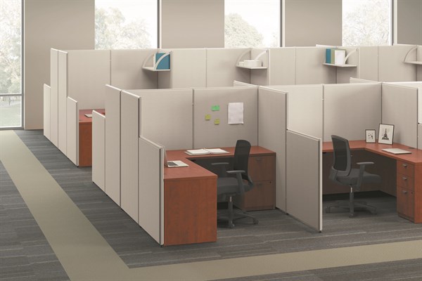 The Versé in a classic, connected cubicle system.